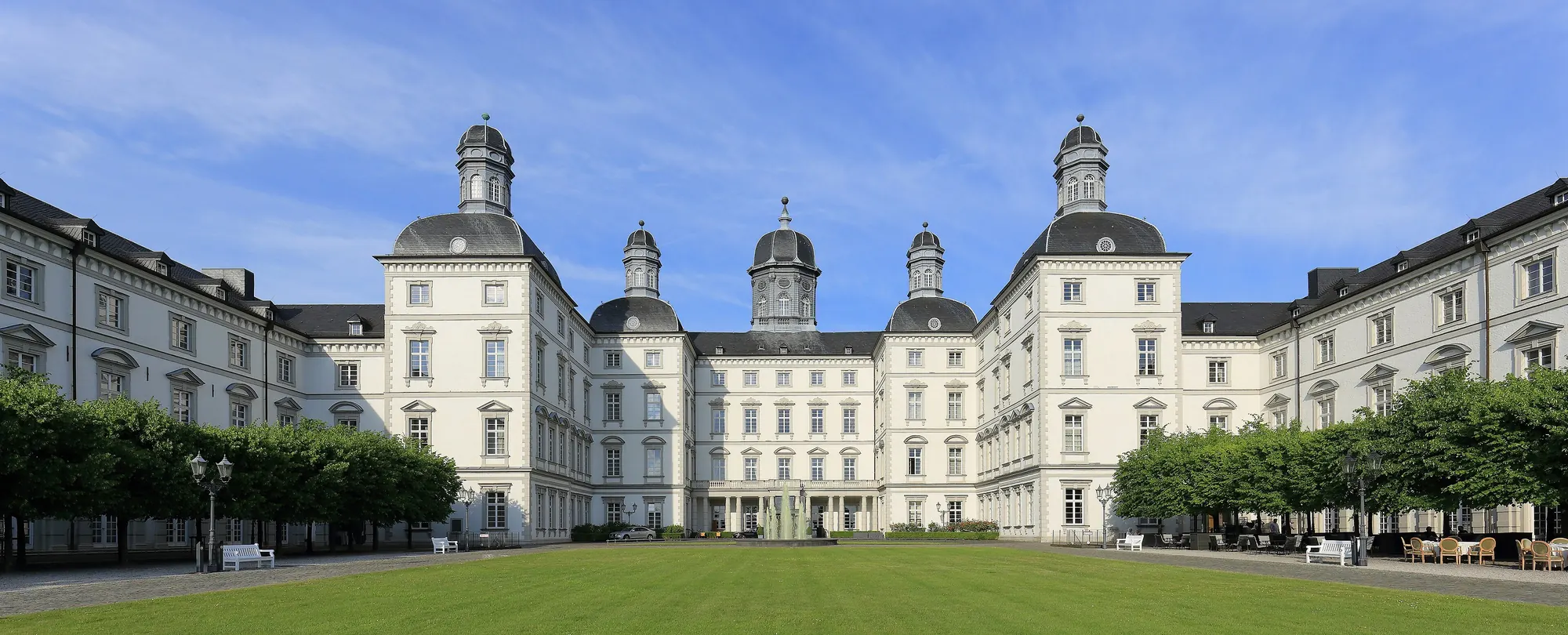 Schloss Bensberg in Bergisch Gladbach – Einsatzgebiet der Dom TT Bau