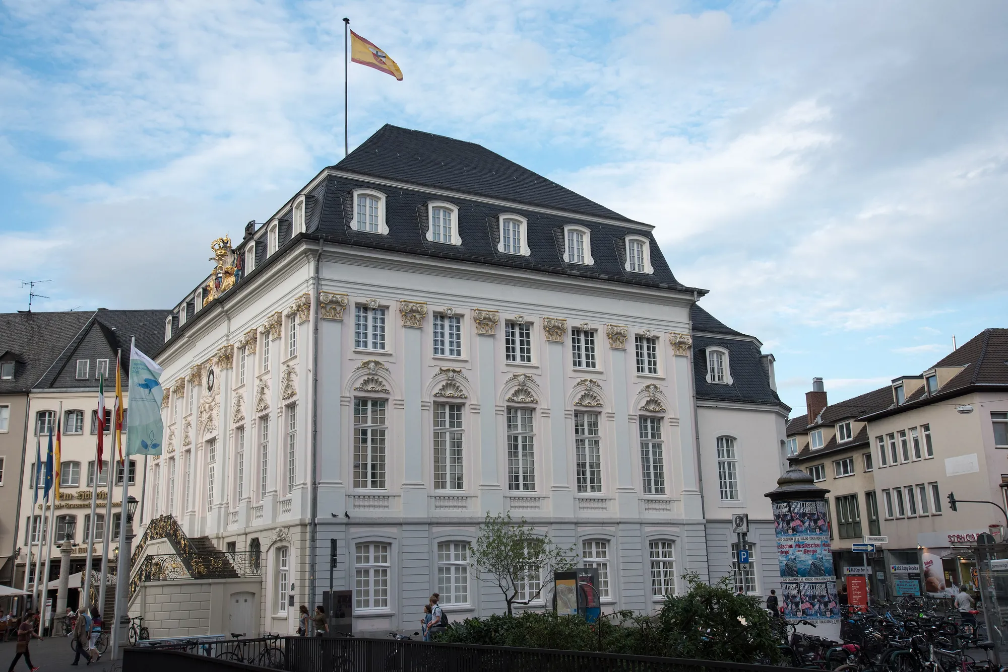 Altes Rathaus am Markt in Bonn – Einsatzgebiet der Dom TT Bau