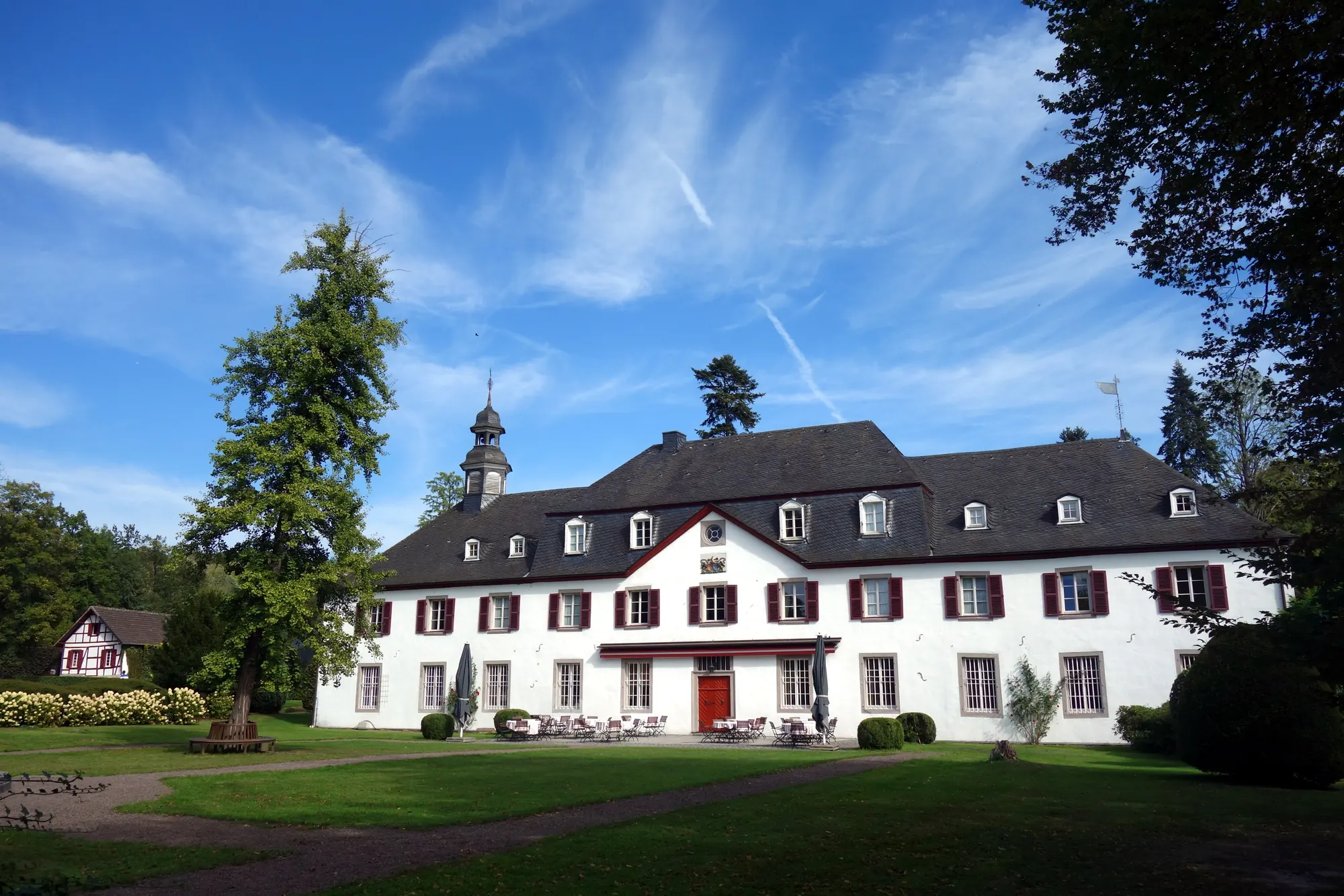 Schloss Auel in Lohmar – Einsatzgebiet der Dom TT Bau